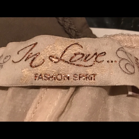 Delicate, feminine & sexy cream lace dress - Picture 8 of 8